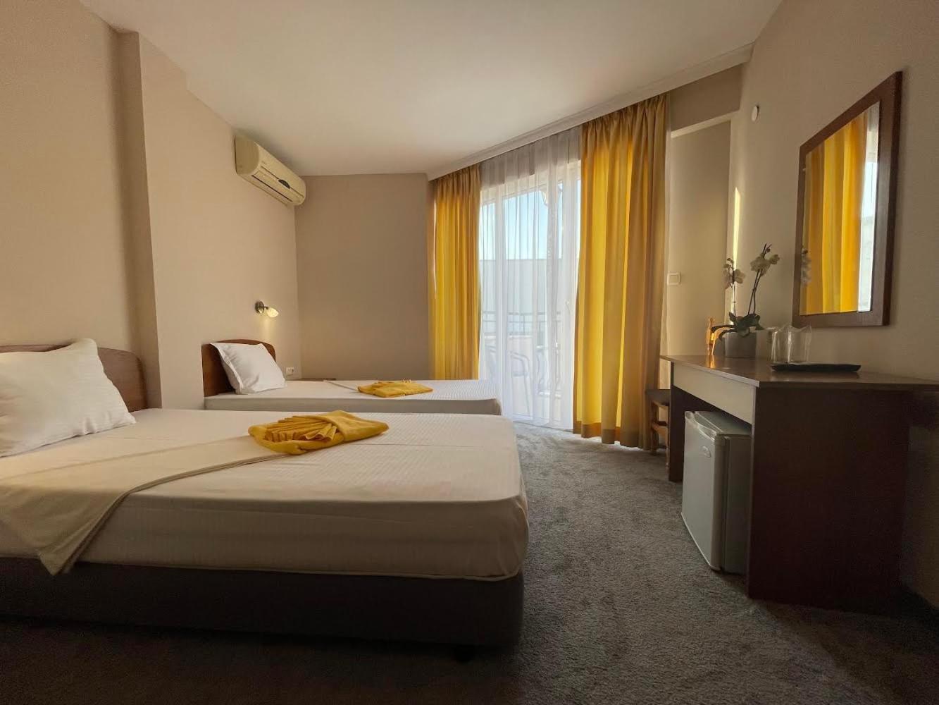 Alatoni Beach Hotel Sozopol Bagian luar foto
