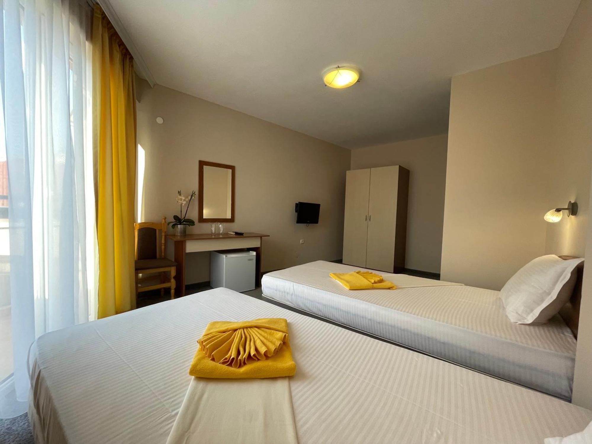 Alatoni Beach Hotel Sozopol Bagian luar foto