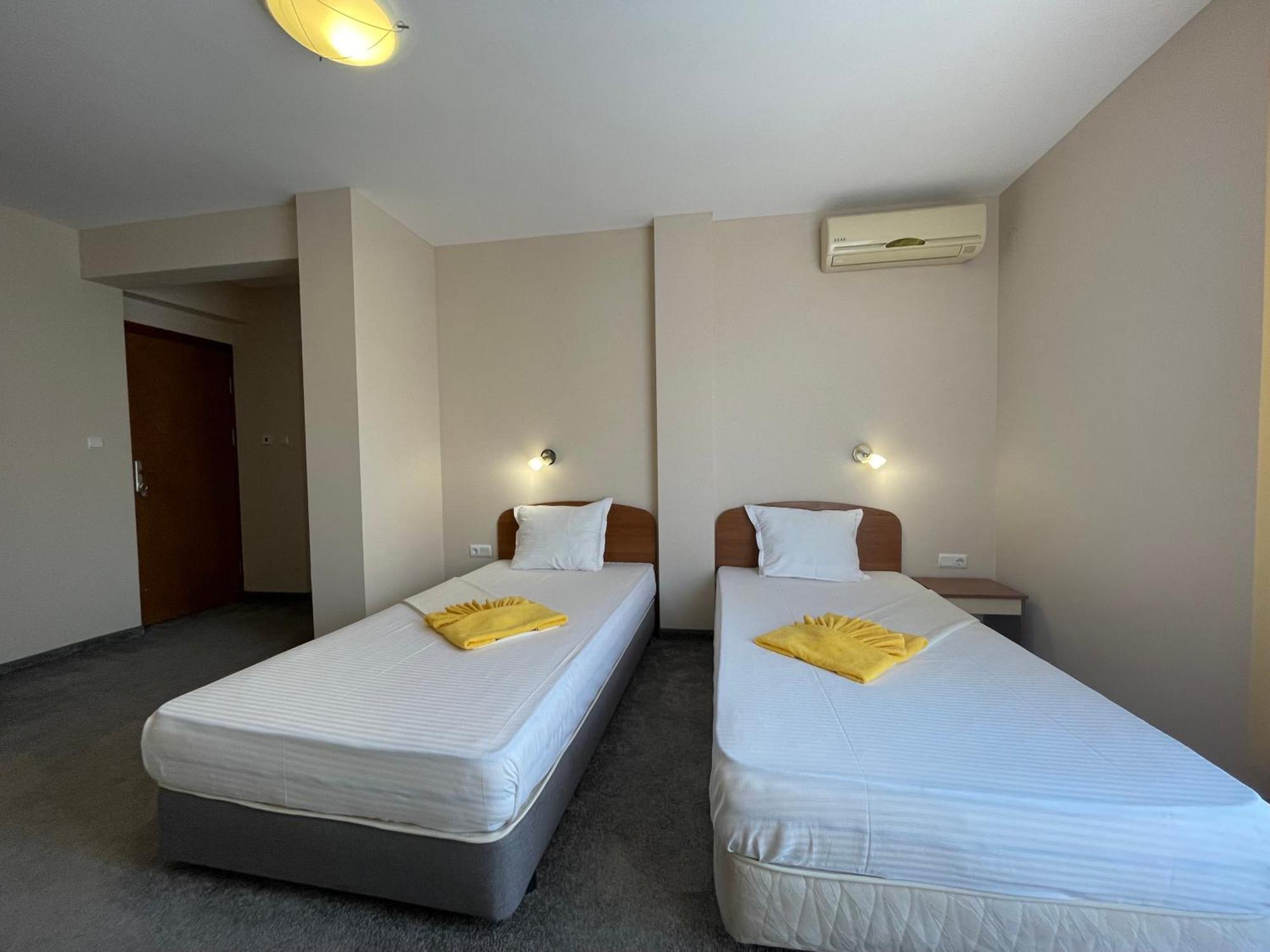 Alatoni Beach Hotel Sozopol Bagian luar foto