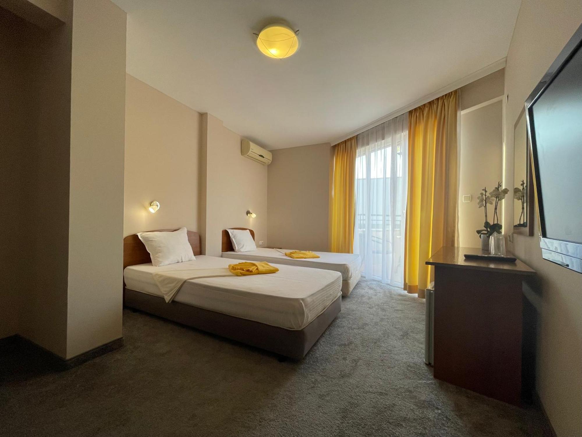 Alatoni Beach Hotel Sozopol Bagian luar foto